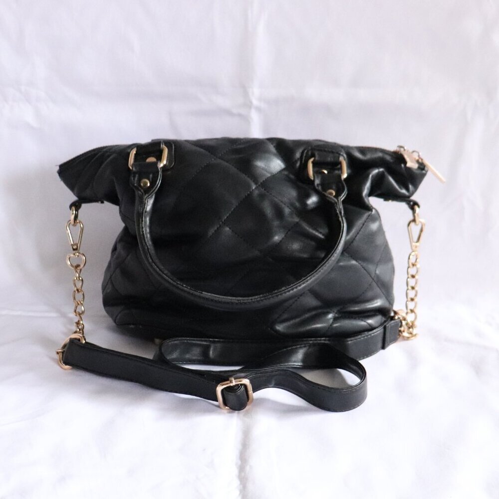 Deux Lux Women's Black Quilted Casual Zipper Lined Hand Cross Body Pocket Bag